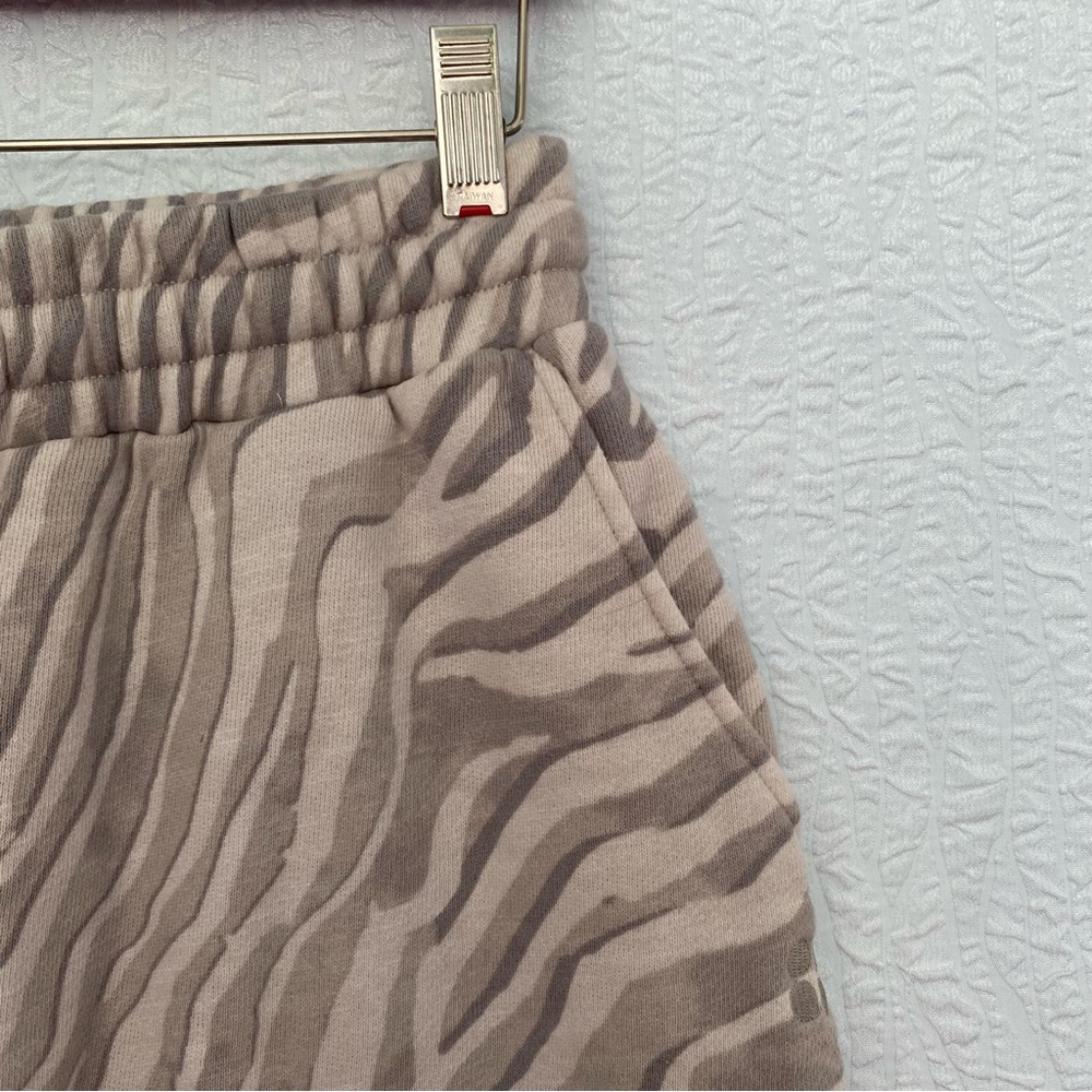 Sweaty Betty Grey Zebra Organic Cotton French Terry Shorts - Picture 6 of 11